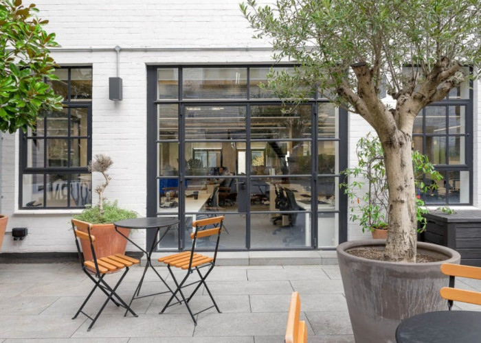 What are the hidden costs with office leases in London?